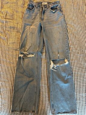 Abercrombie Women’s High-Rise Distressed Women’s Jeans Size 27 Long Curve Love